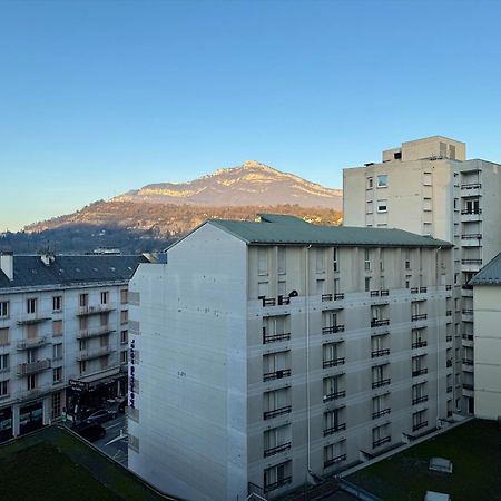 Logement Autour De Moi * * * * * Шамбери Екстериор снимка