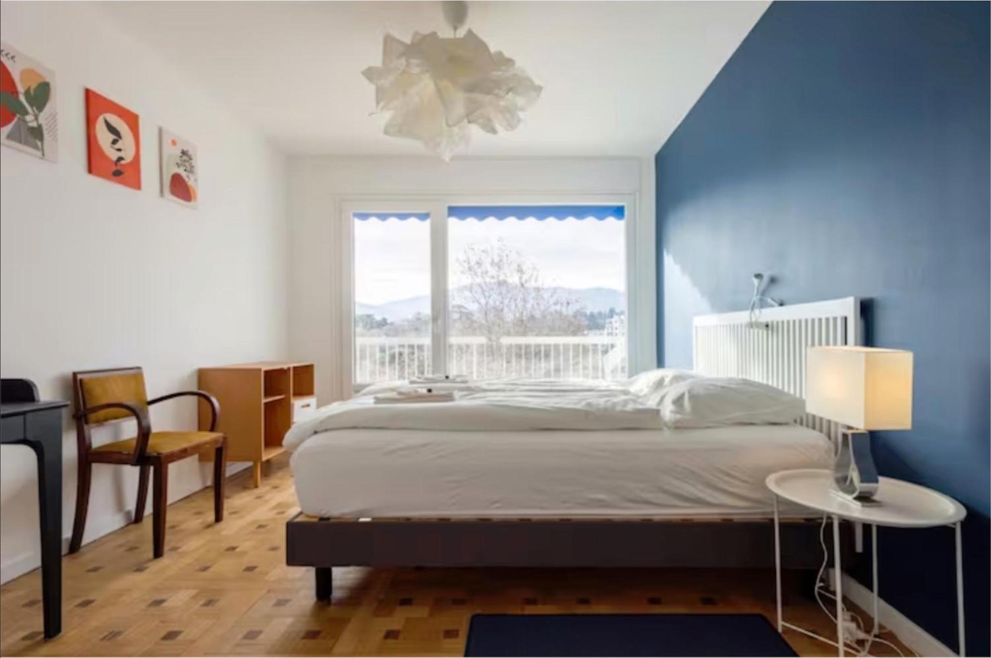 Logement Autour De Moi * * * * * Шамбери Екстериор снимка